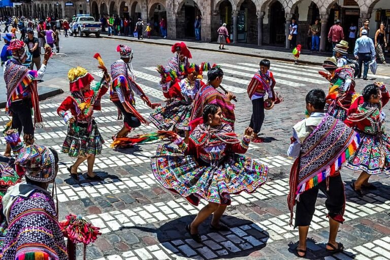 🎉 Carnavales en Cusco: una celebración llena de alegría y tradición
